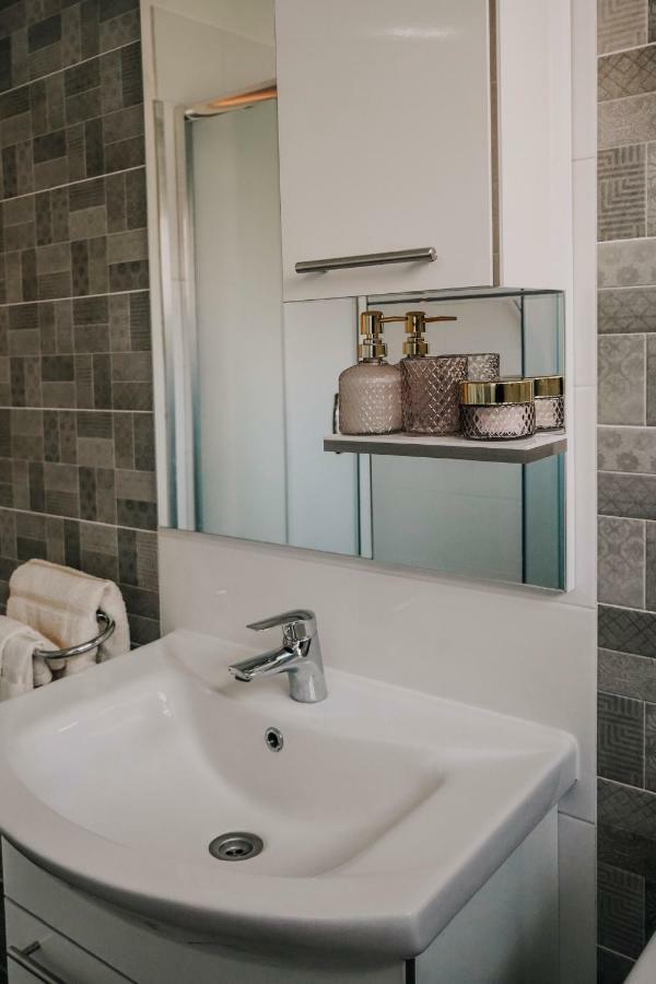 Apartman Bacchus Пула Екстер'єр фото